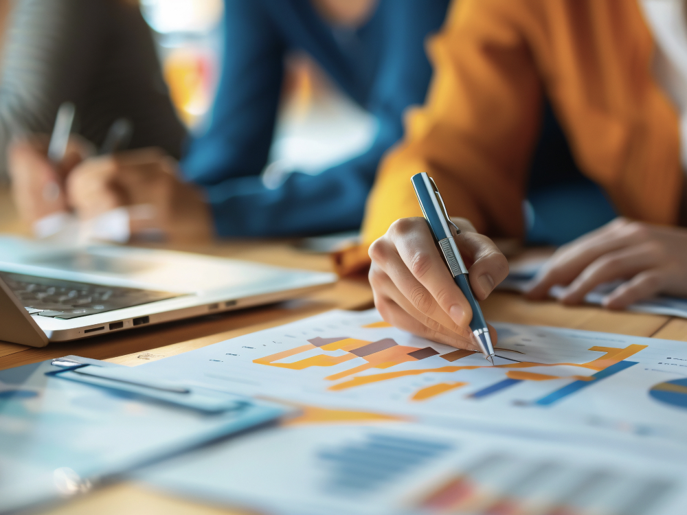 戦略から投稿まで“まるごと代行”